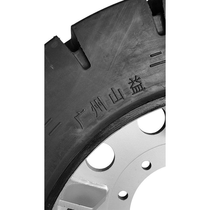 Bonded Solid Tires Are Suitable For Different Trailers And Mining Trucks