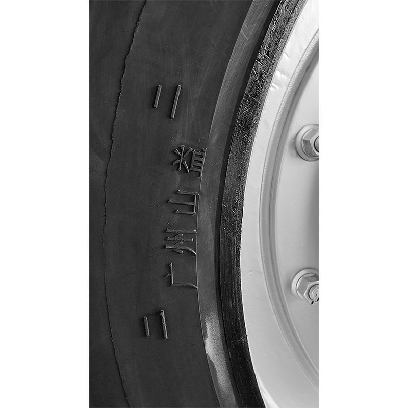 Bonded Solid Tires Are Suitable For Stackers, Heavy Forks, IGV, AGV, ART And Other Flatbed Transport Equipment Or Mining Equipment