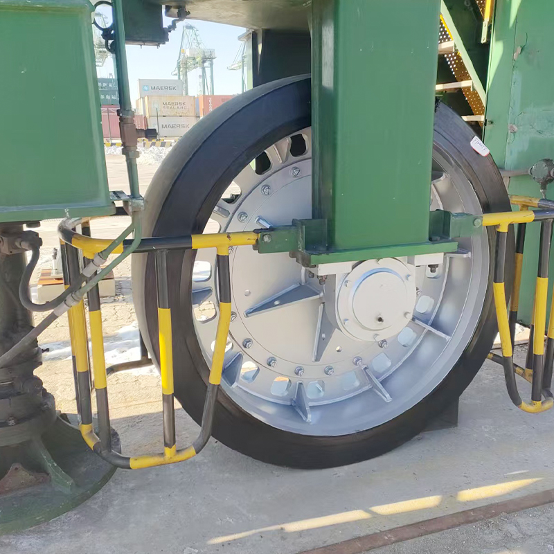 No blowouts, zero maintenance! How do solid tires keep RTGs running 